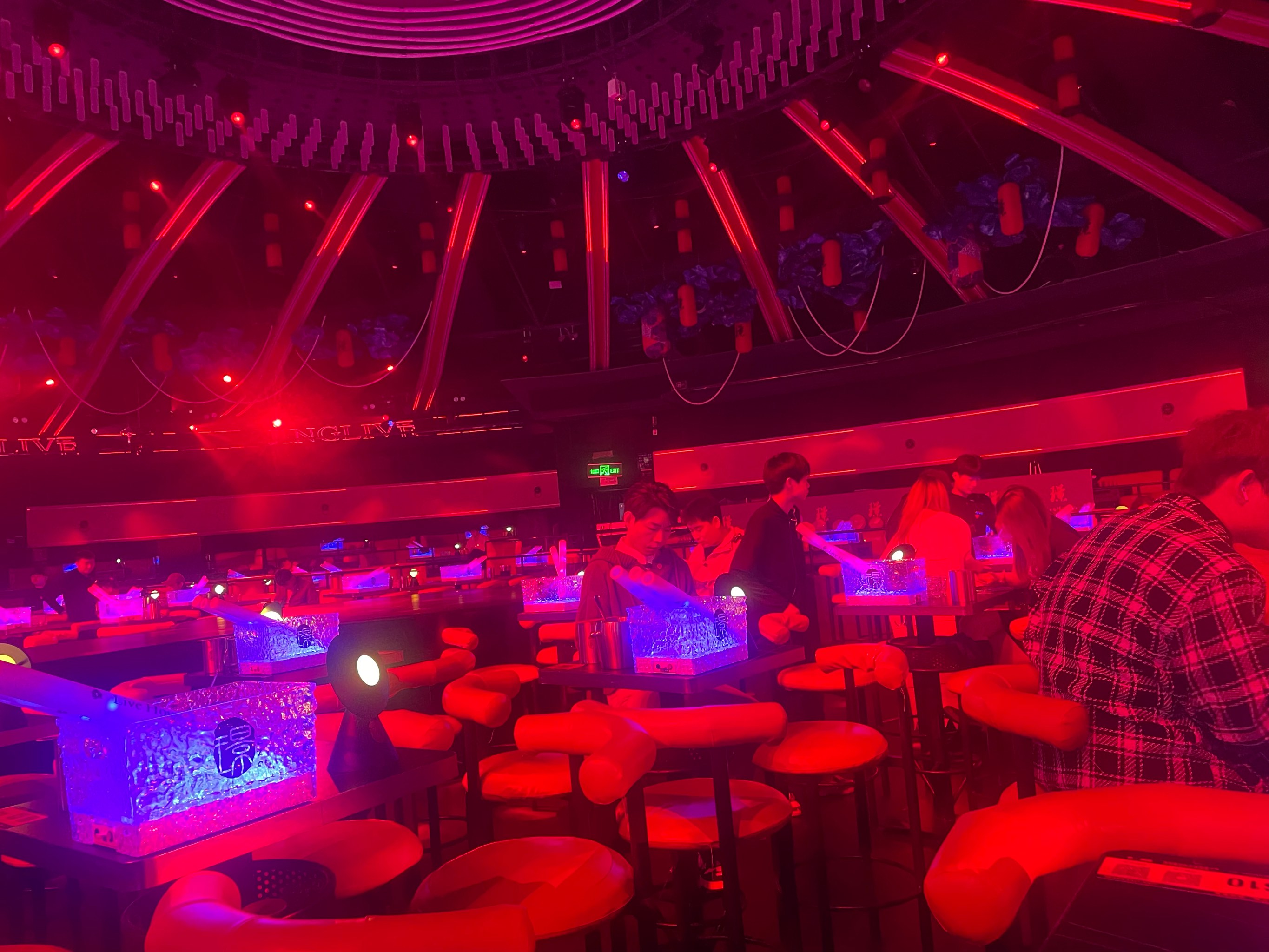 安顺商务ktv价格多少钱一个小时-西秀区ktv预订